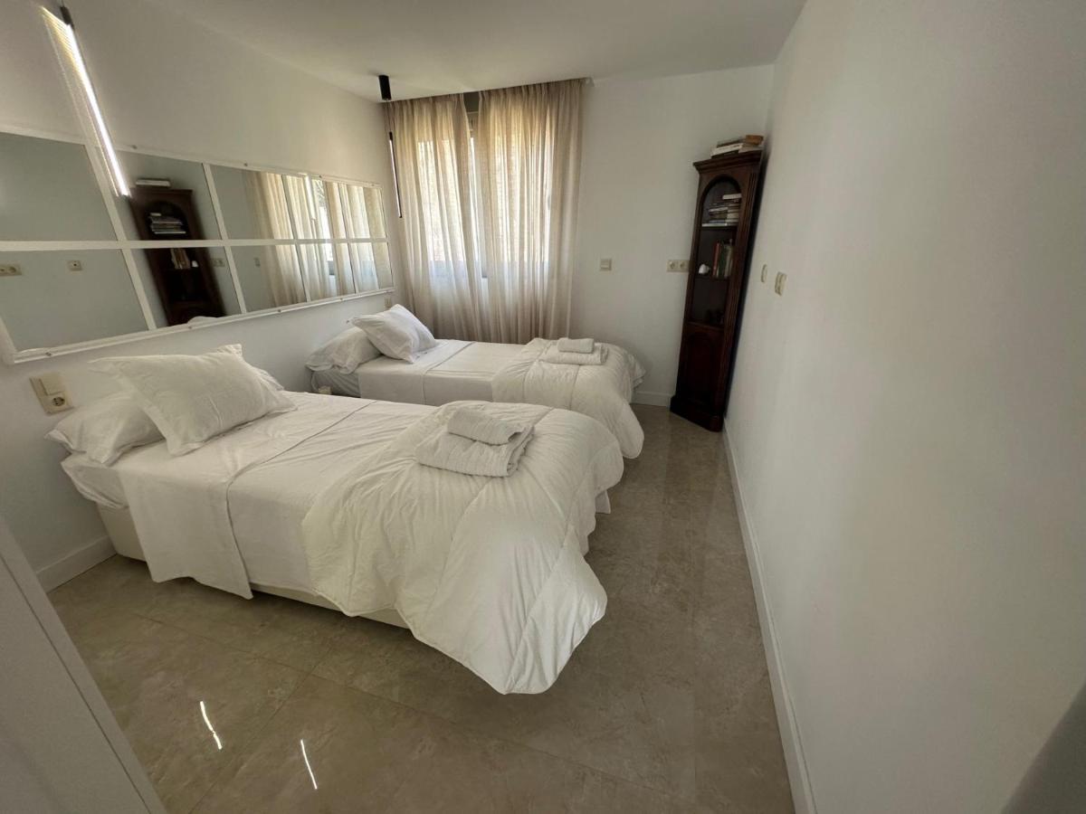 Penthouse Puerta De Pedregalejo Málaga Exterior foto