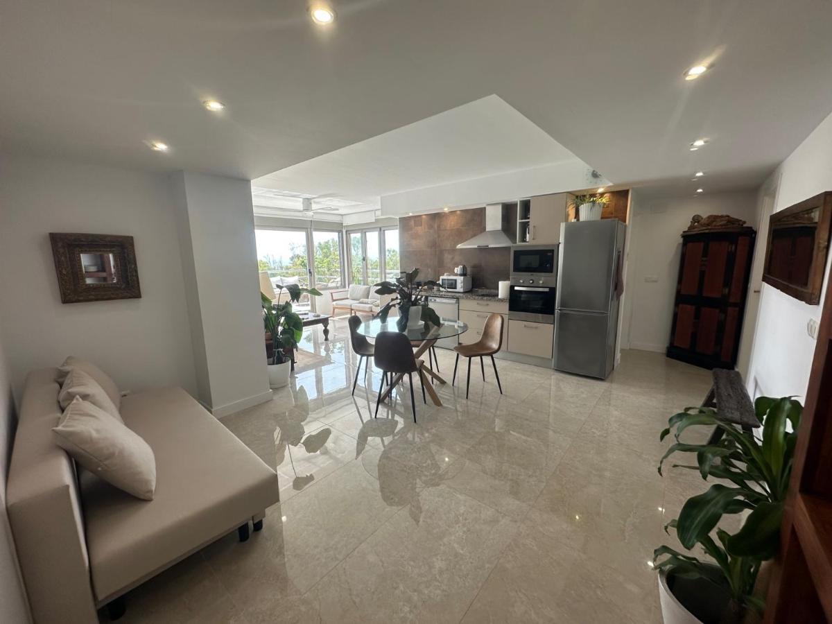 Penthouse Puerta De Pedregalejo Málaga Exterior foto